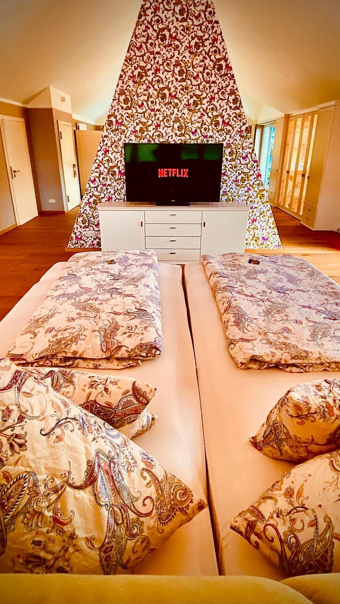 Moselstern Parkhotel Krähennest Löf Zimmer foto