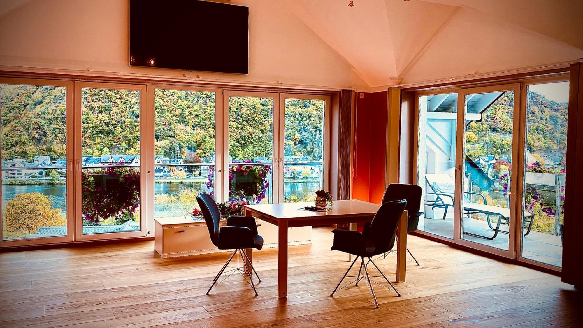 Moselstern Parkhotel Krähennest Löf Zimmer foto